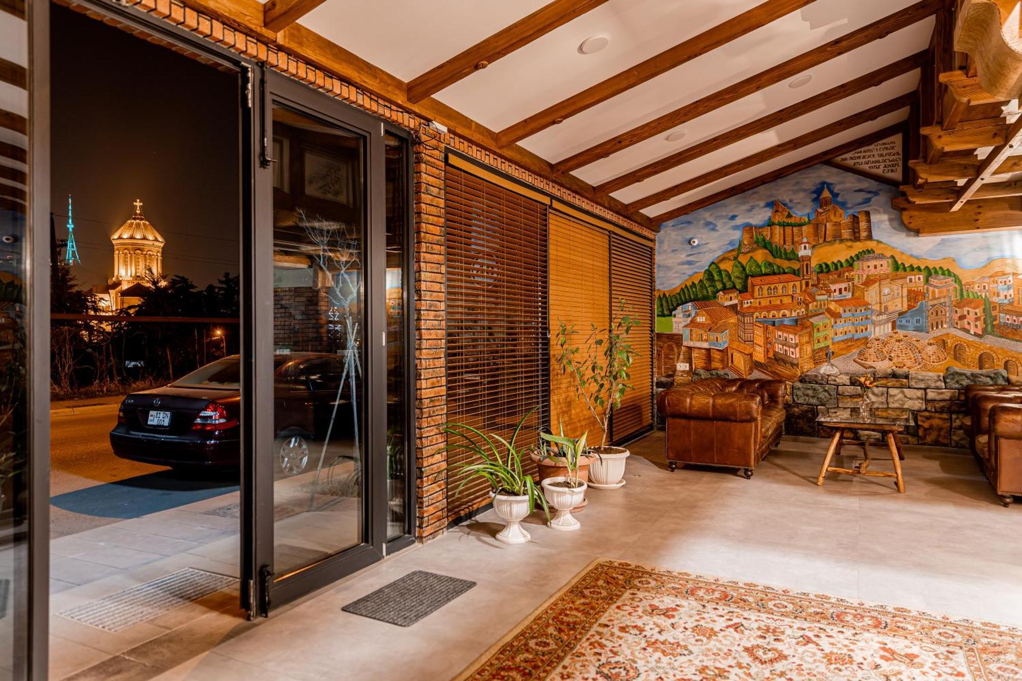 Ivy Hotel Τυφλίδα Εξωτερικό φωτογραφία